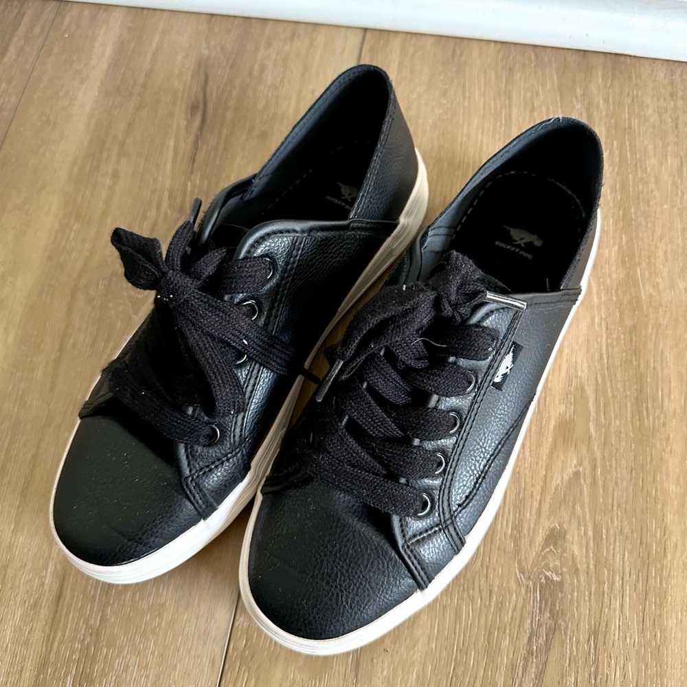 Rocket Dog Black Sneakers